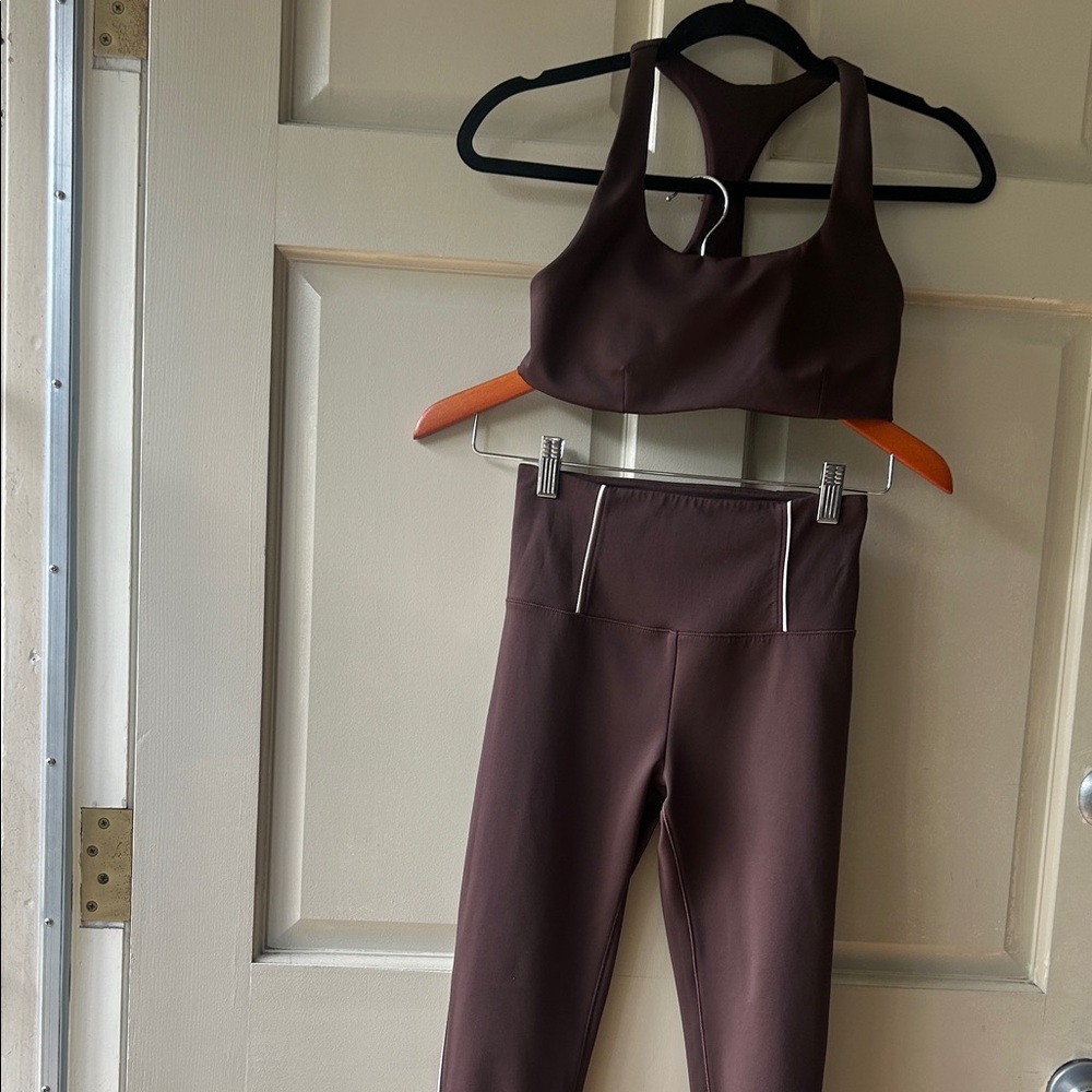 Vuori Chocolate Brown High-Waist Leggings with Matching Sports Bra